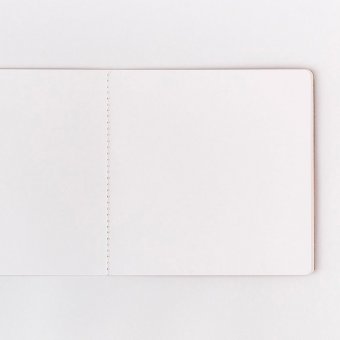 Скетчбук Малевичъ для графики и маркеров Bristol Glamour, золотой песок, 180 г/м, 19х19 см, 20л