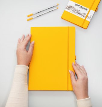 Блокнот для зарисовок Sketchmarker 140 г/кв.м 21х29.7см 80л твердая обложка, оранжевый