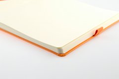 Блокнот для зарисовок Sketchmarker 140 г/кв.м 20х20cм 80л твердая обложка, оранжевый