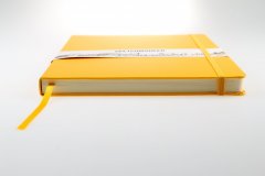 Блокнот для зарисовок Sketchmarker 140 г/кв.м 21х29.7см 80л твердая обложка, оранжевый