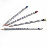 Набор цветных карандашей Derwent Metallic 12 цветов в металлической упаковке